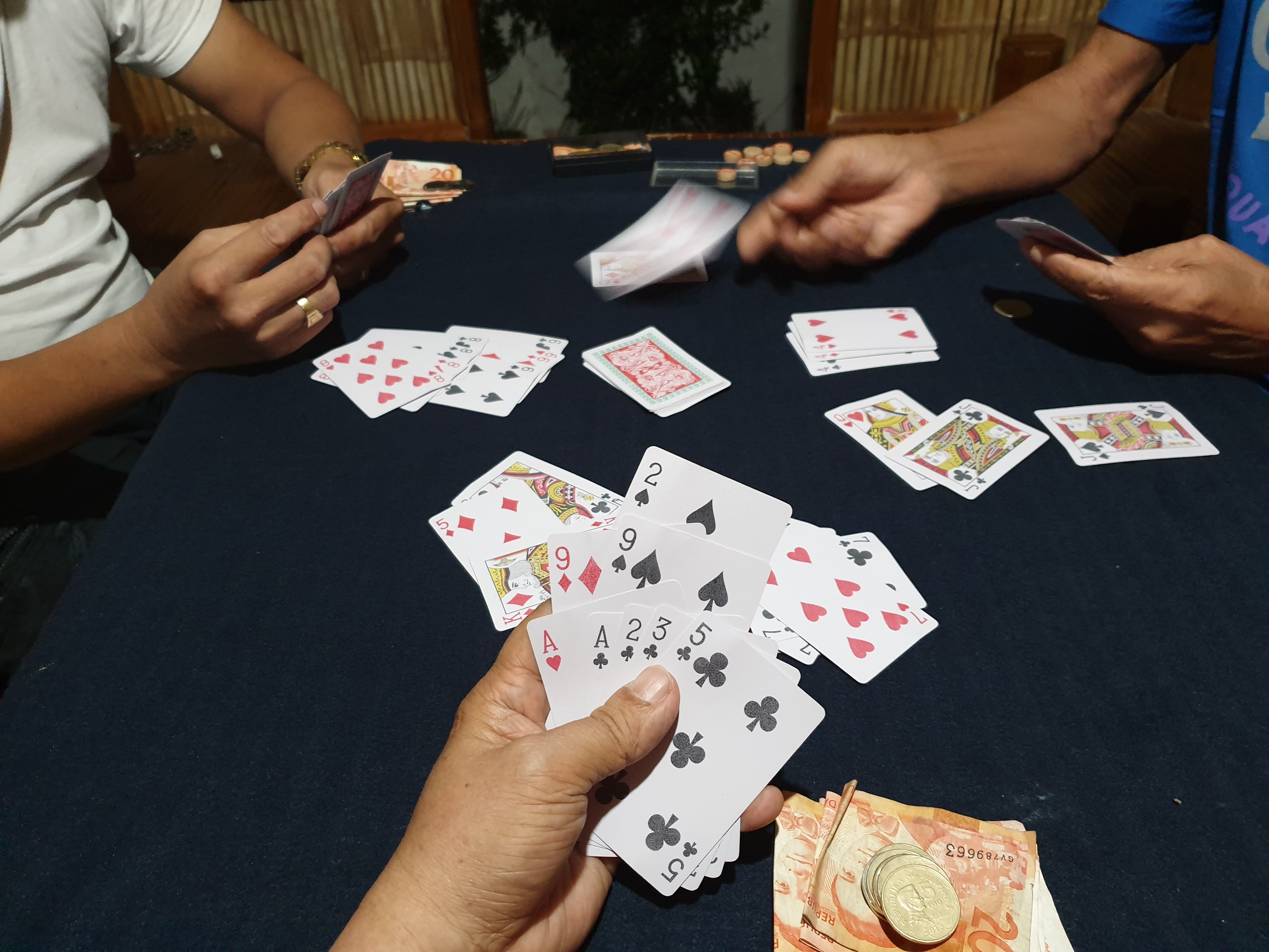 tongits